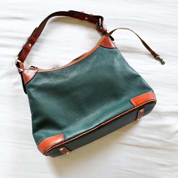 Dooney & Bourke Green Pebble Grain Hobo bag / purse - Picture 2 of 9